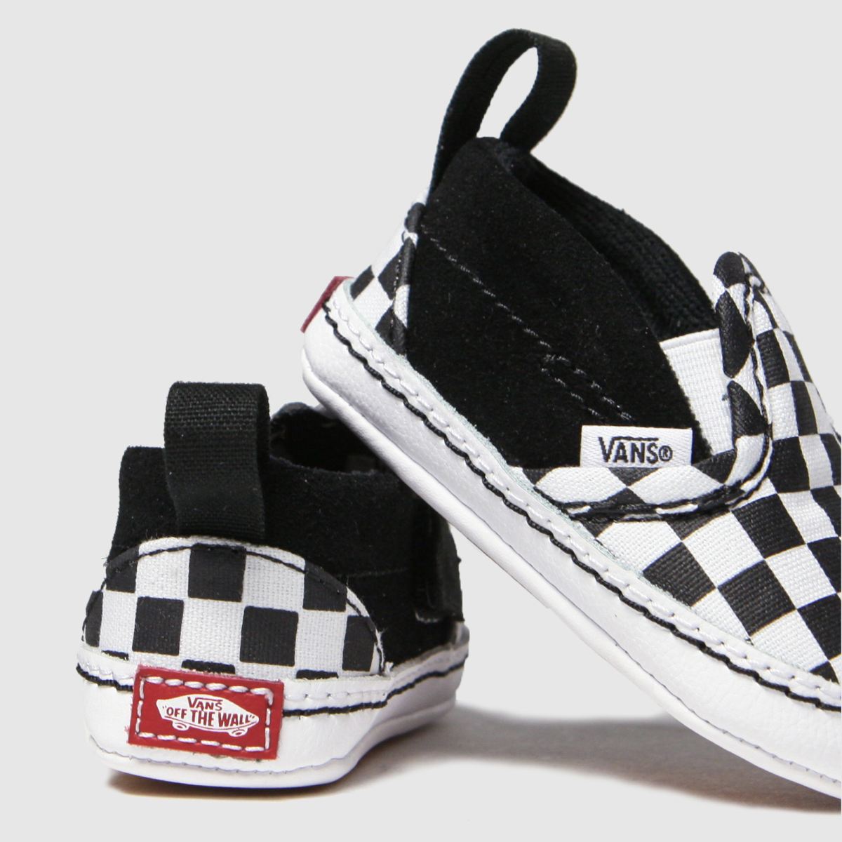 Vans fekete-fehér bebújós V-alakú babacipő