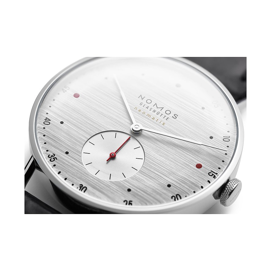 Nomos Glashütte Unisexuhr Metro neomatik 39 silvercut