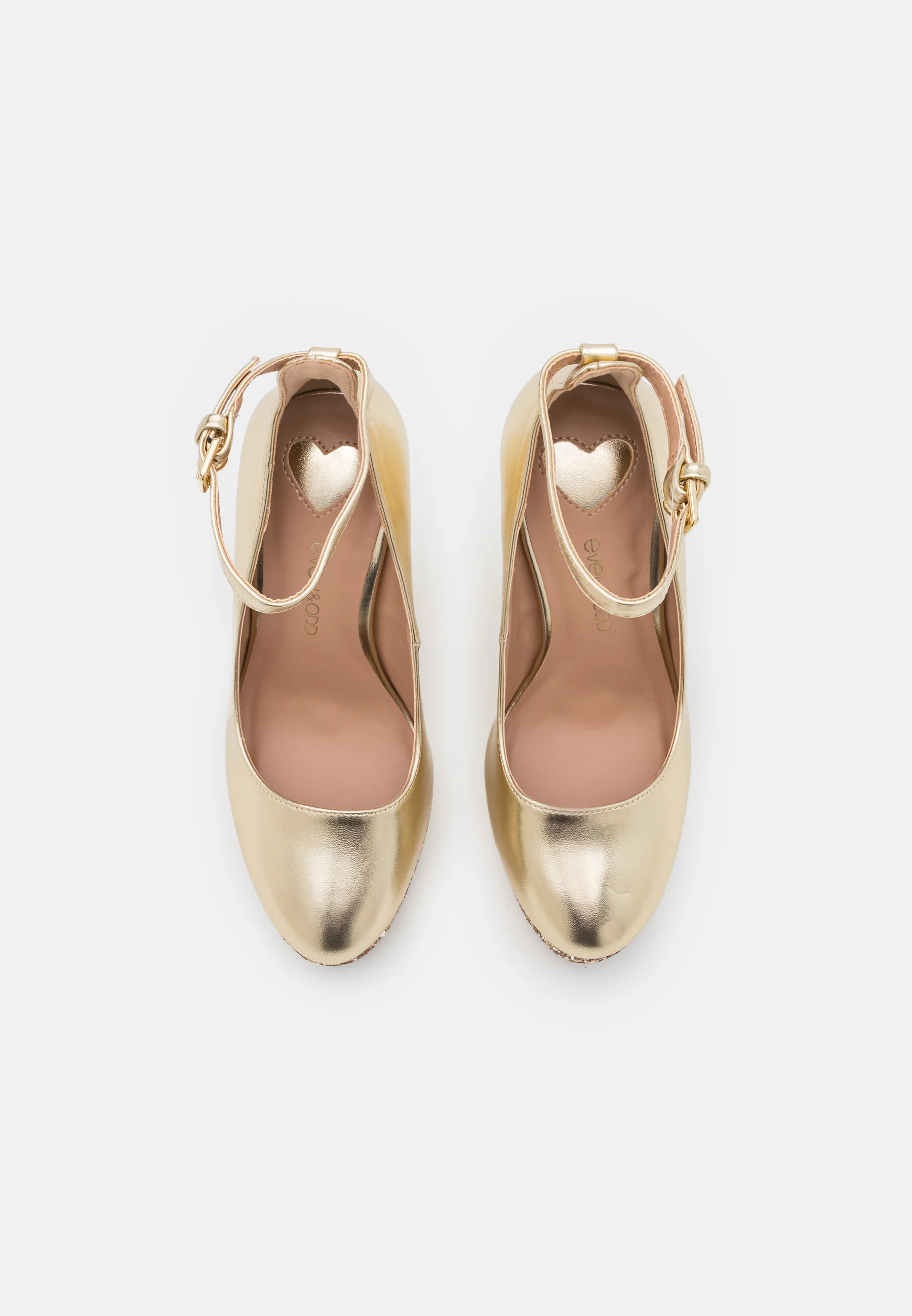 Zapatos de plataforma pares e impares