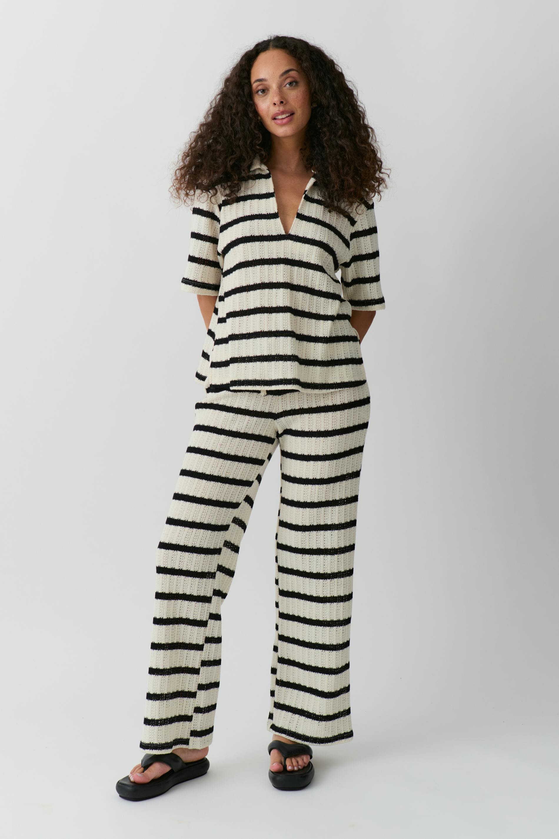 Crochet trousers