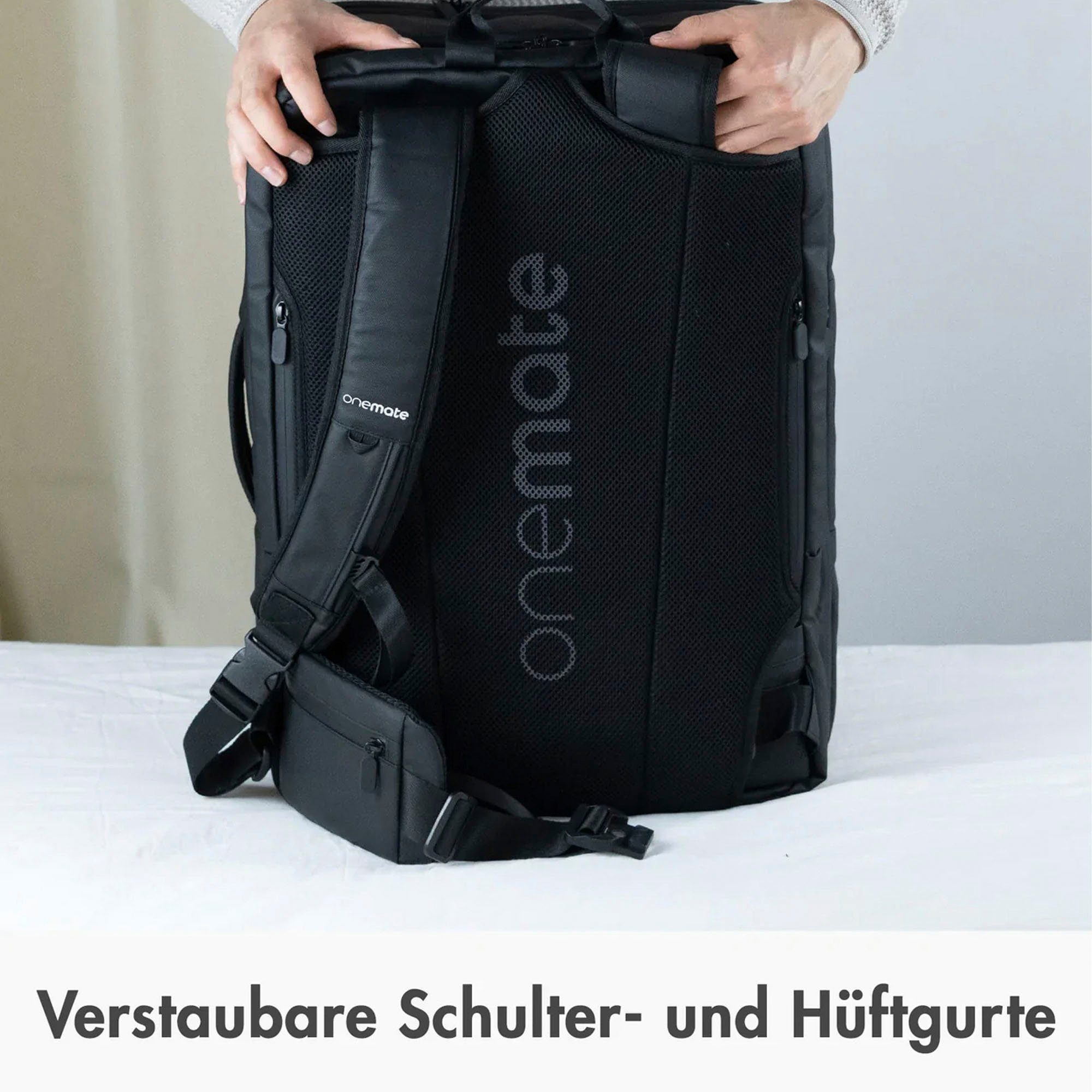 onemate Reiserucksack schwarz, erweiterbar; mit Laptopfach; aus recycelten PET-Flaschen