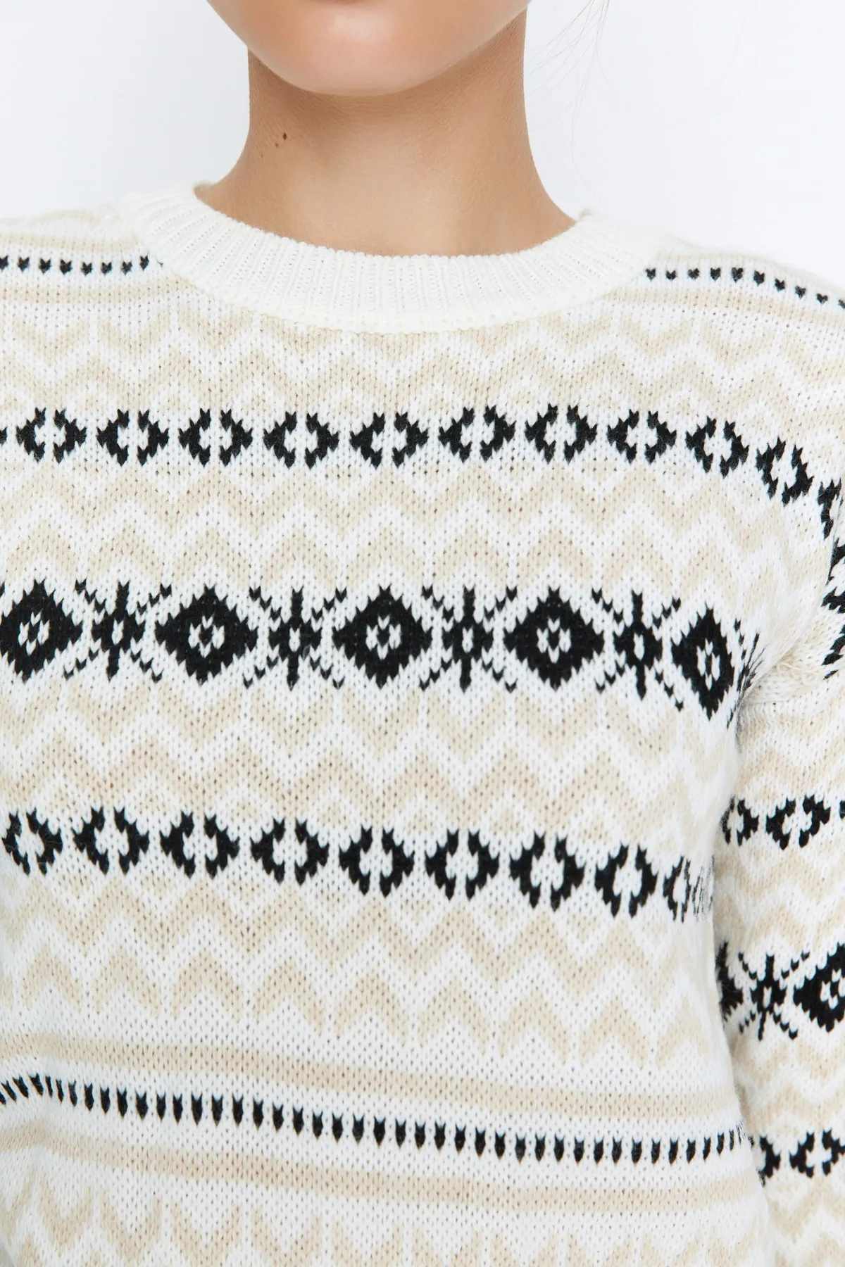 Trendyol Collection  Ecrufarbener Jacquard-Pullover TWOAW23KZ00289