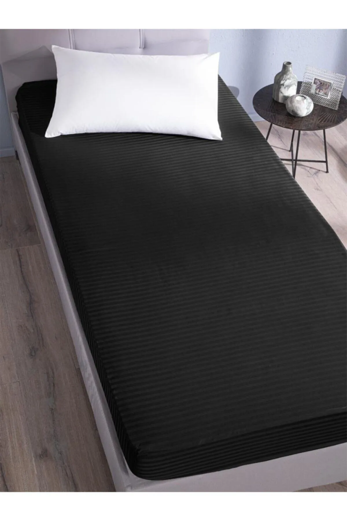 Karna Home  Gestreiftes Einzelbettlaken aus Baumwollsatin, 90 x 200 cm