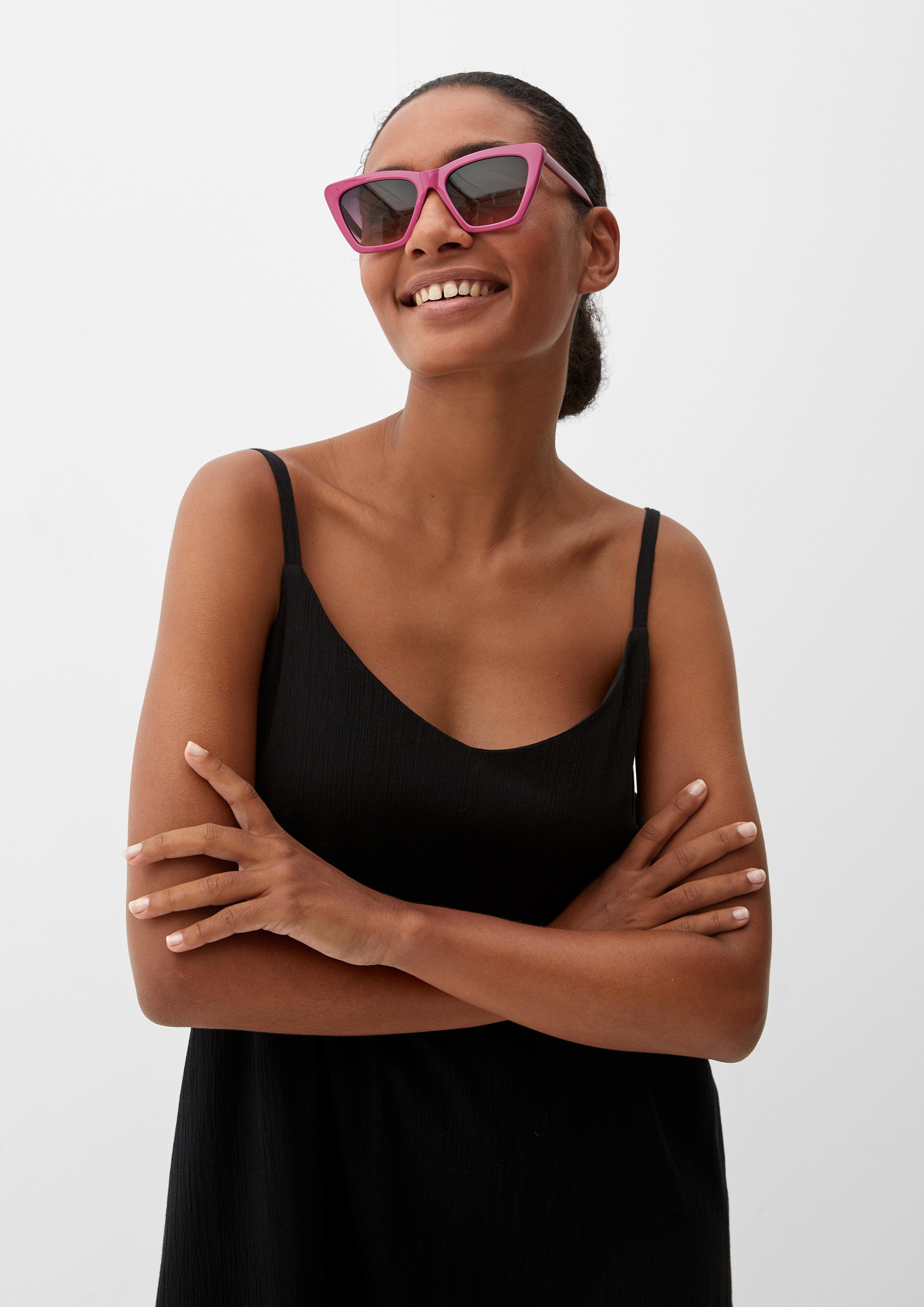 Sonnenbrille mit breiter Fassung  6008488-909