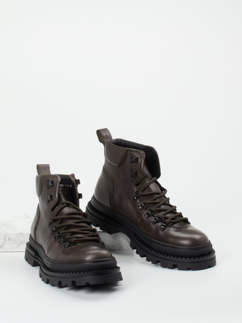 Boots-47012090693 Konstantin Starke