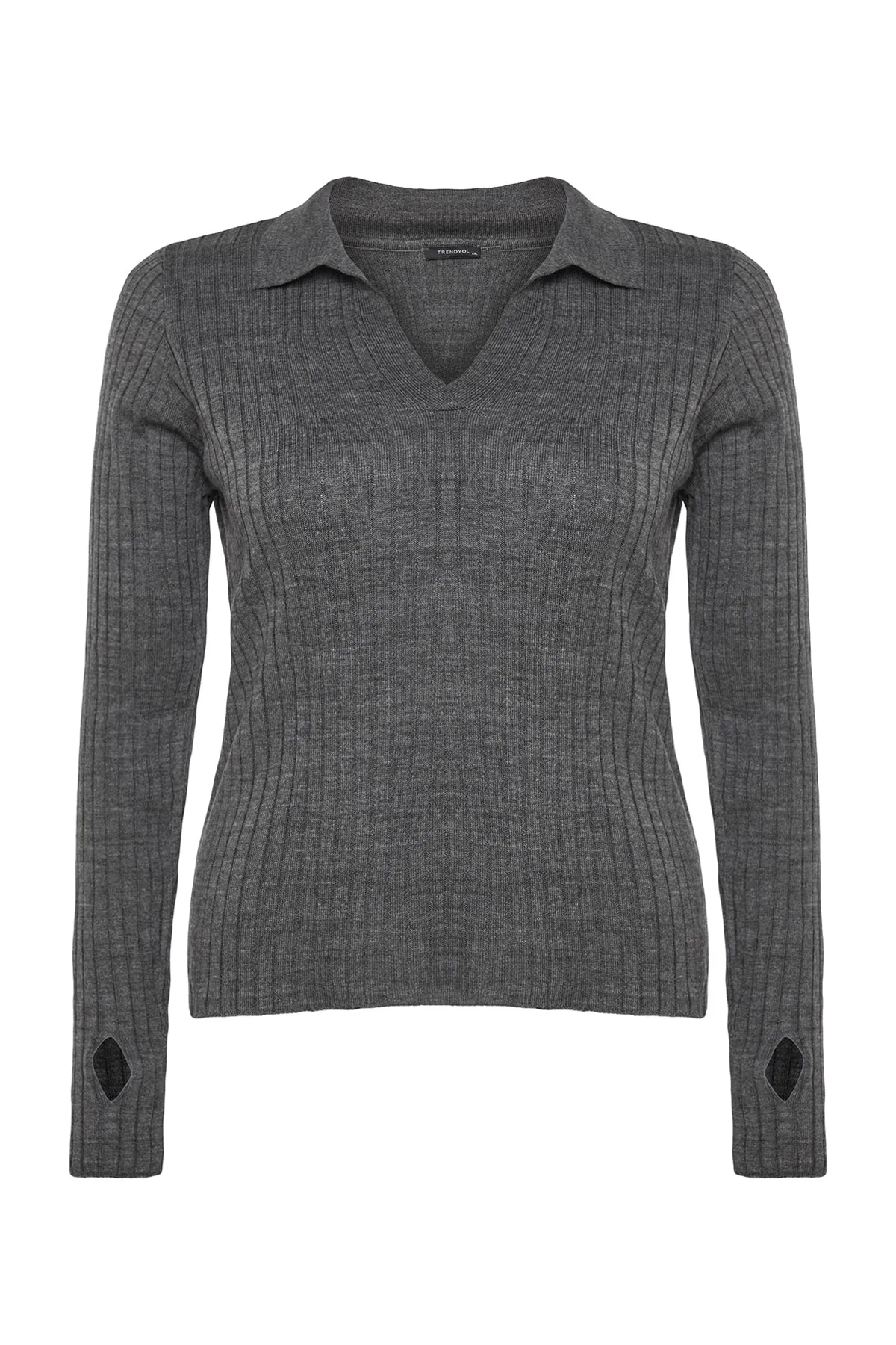 Trendyol Curve  Anthrazitfarbener Strickpullover mit Polokragen und detaillierten Ärmeln TBBAW24AN00048