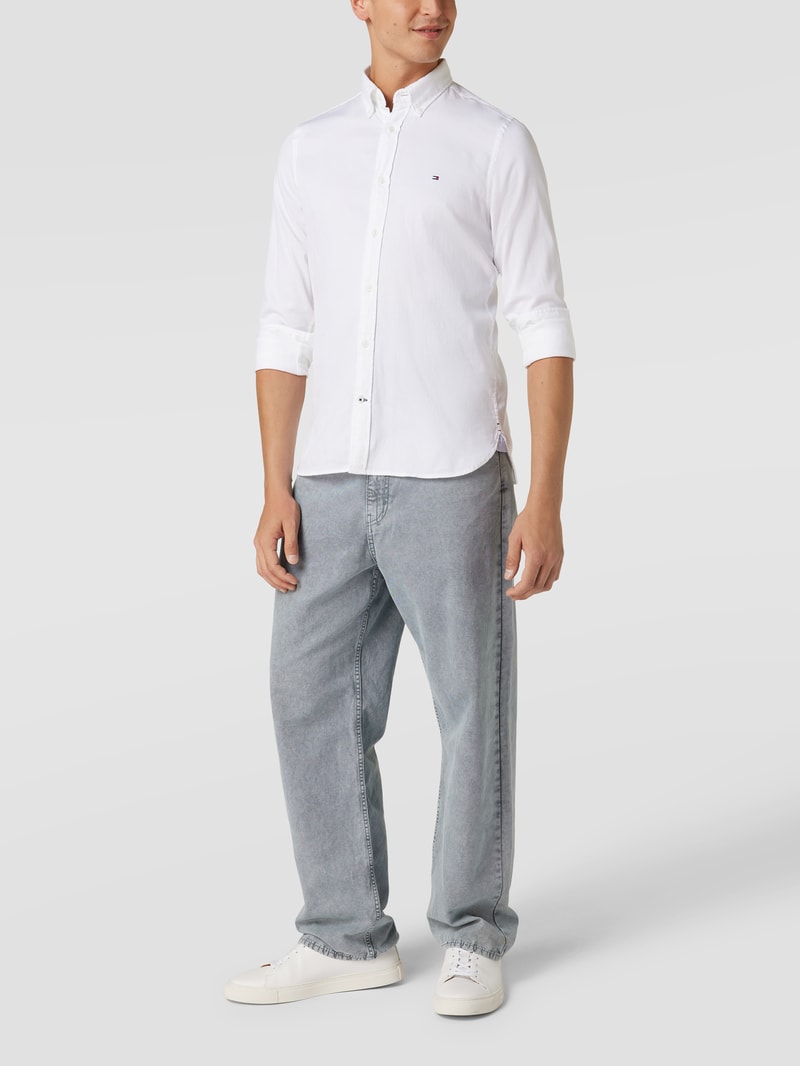 Slim Fit Freizeithemd mit Button-Down-Kragen Modell 'CORE' in weiß