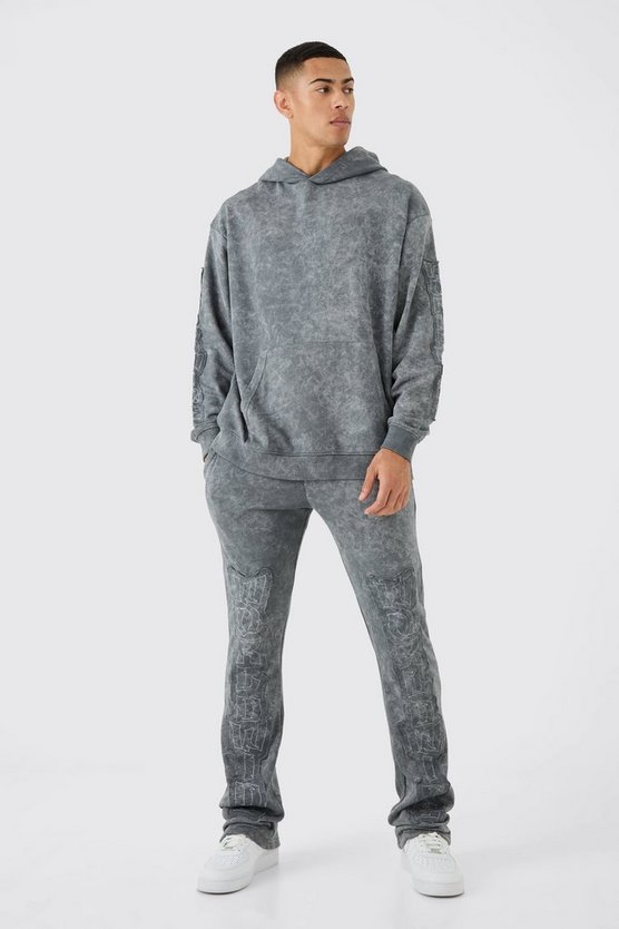 Oversize Worldwide Trainingsanzug mit rohem Saum und Applikation
