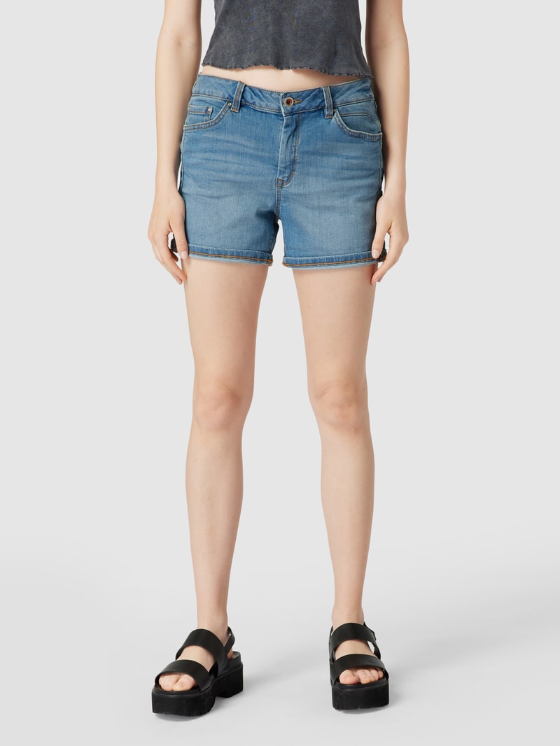 Jeansshorts mit Label-Patch in jeans