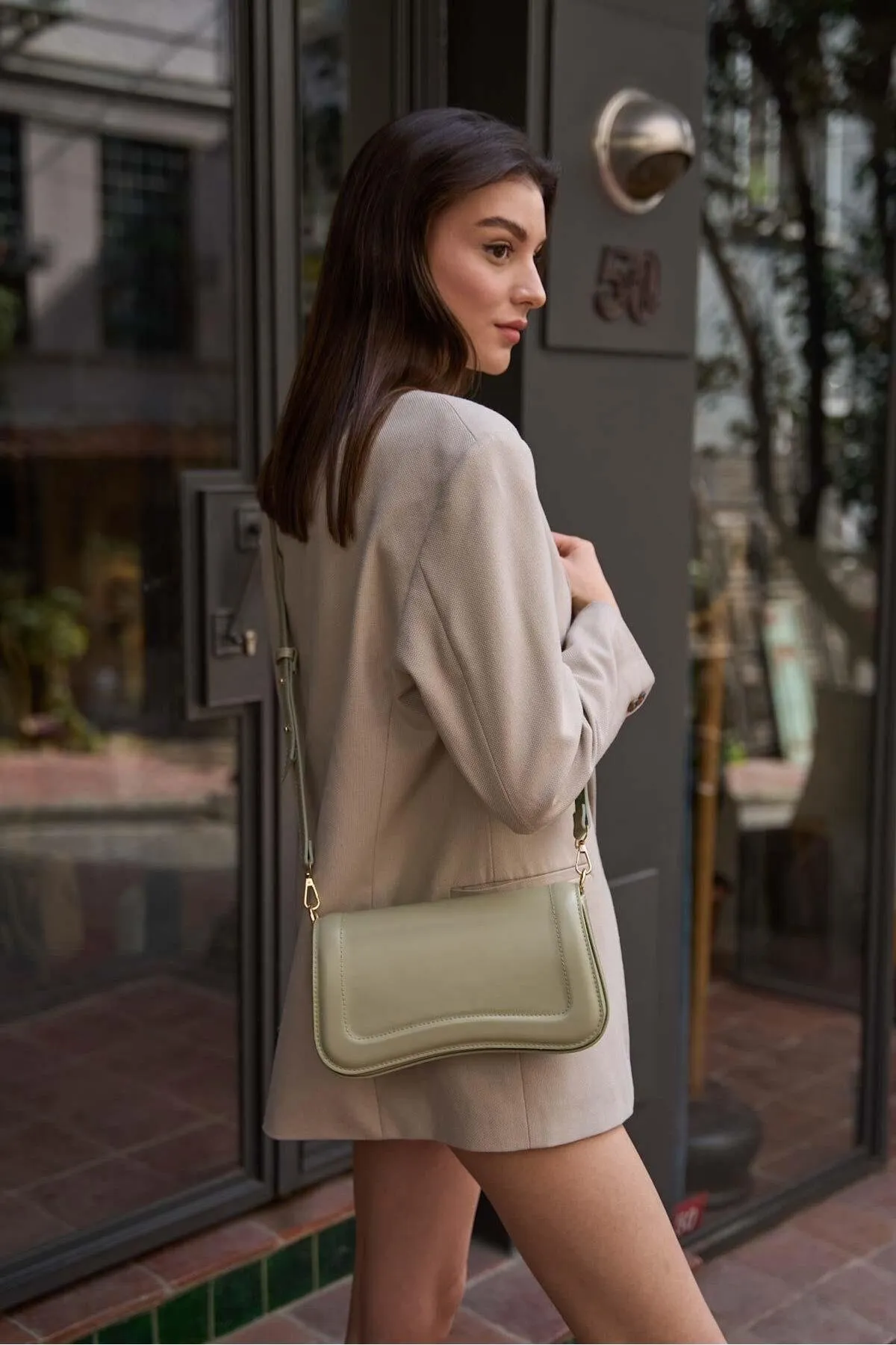 Madamra  Mintfarbene Hand- und Schultertasche für Damen mit Magnetverschluss