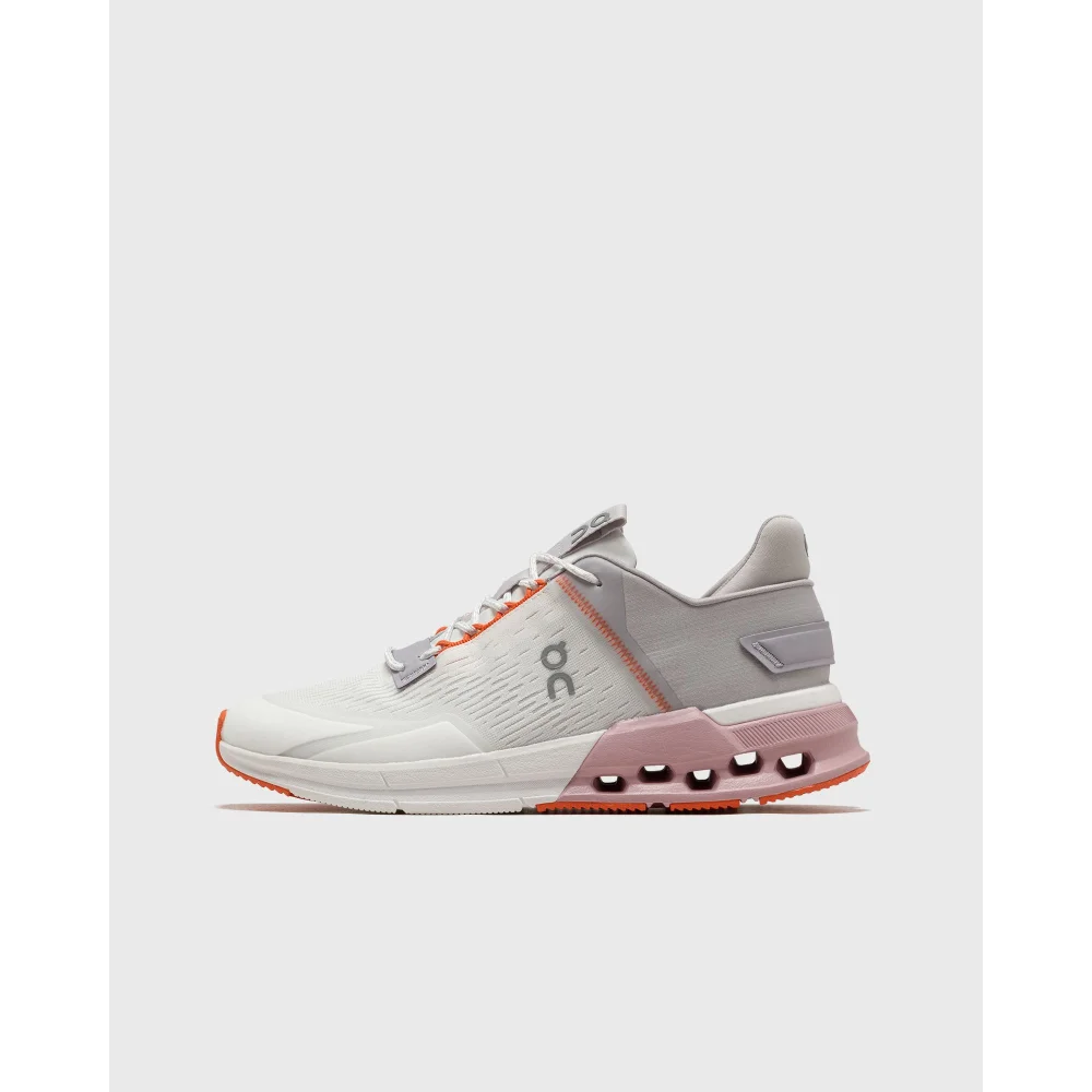 ON Cloudnova Flux 3WD10381179 / weiss