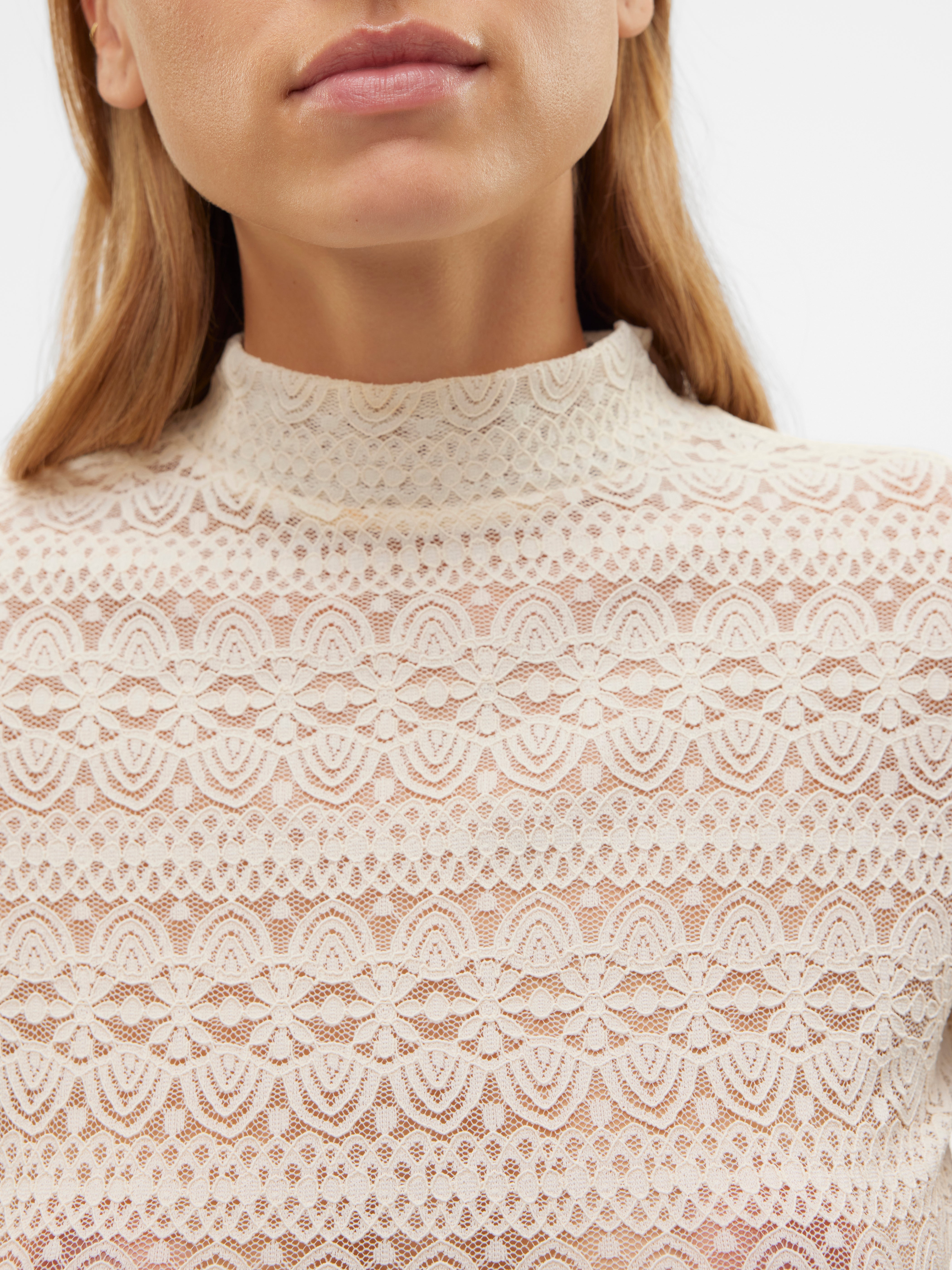 VMZOE Top