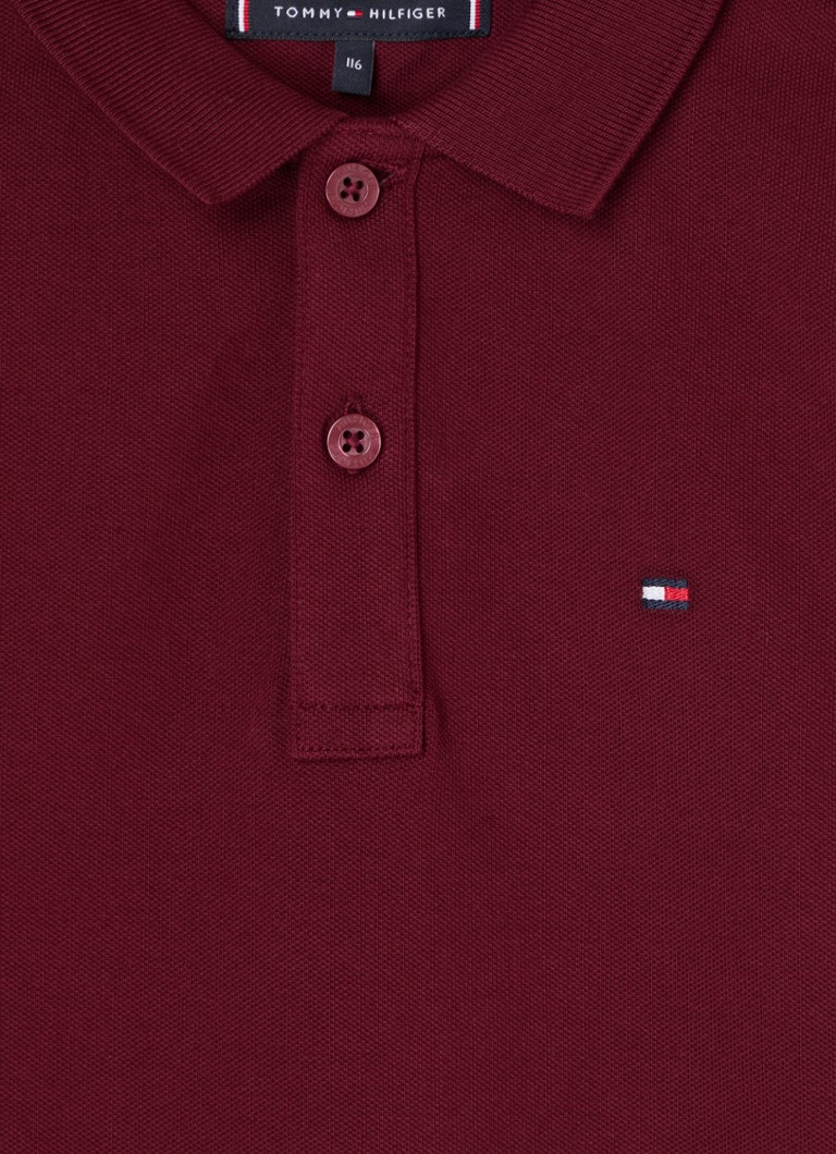 Polo Tommy Hilfiger em algodão piqué com bordado do logotipo.