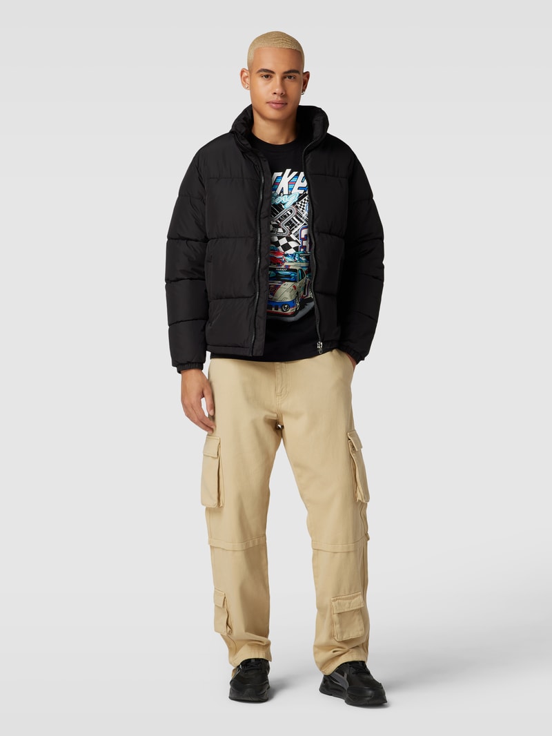 Cargohose mit aufgesetzten Taschen in beige