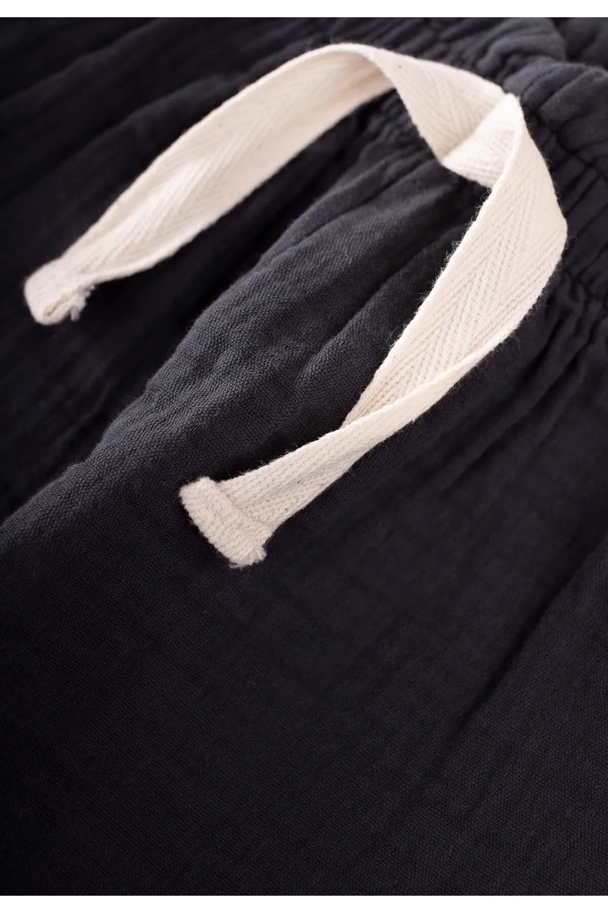 Cigit  Weit geschnittene Musselinhose mit Bio-Taille und Rüschen, 1–8 Jahre, Anthrazit