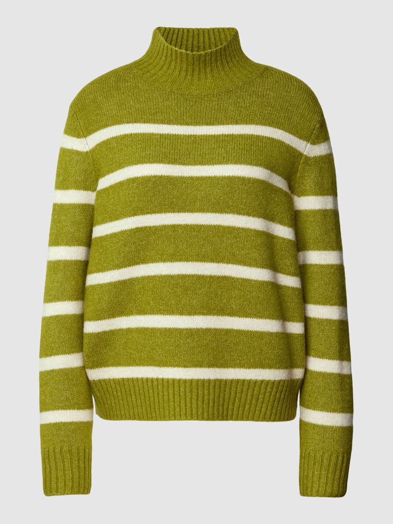 Strickpullover mit Stehkragen in grün