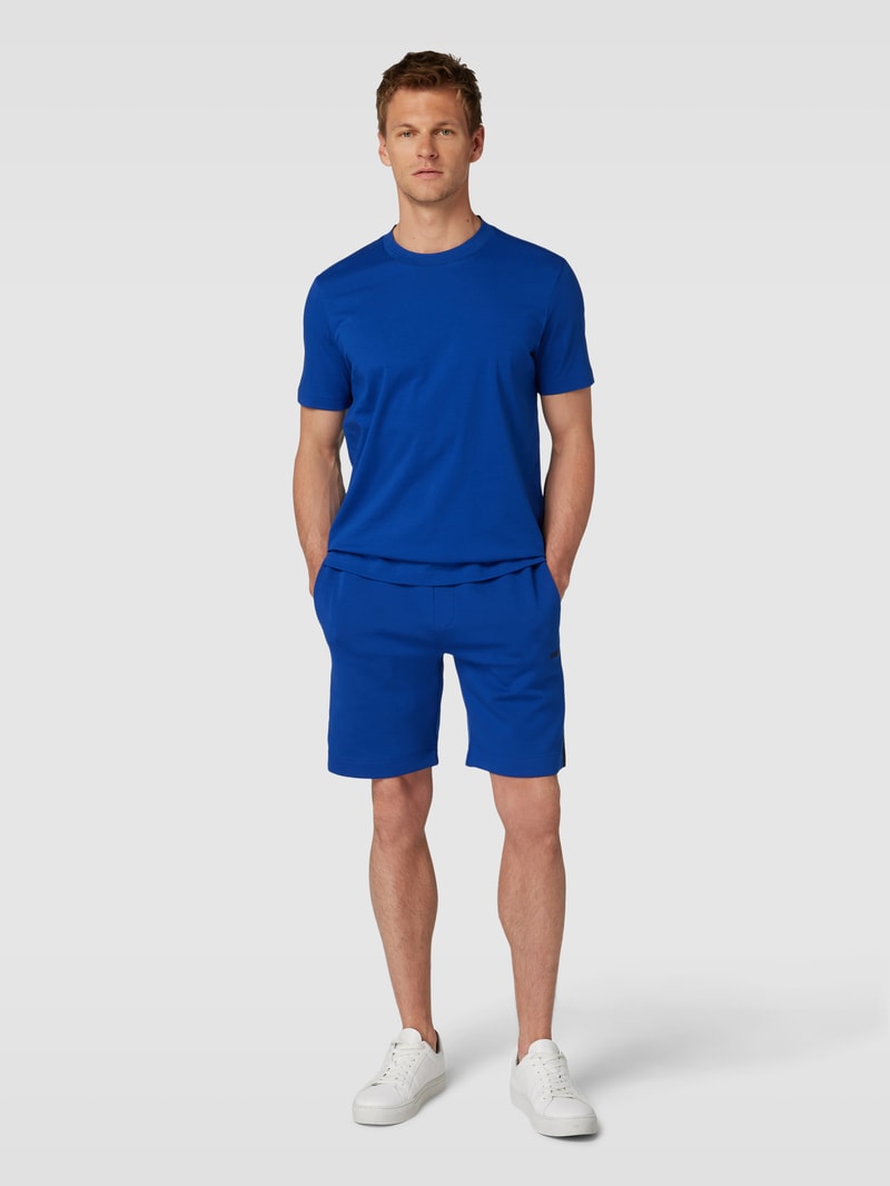 T-Shirt mit geripptem Rundhalsausschnitt in royalblau