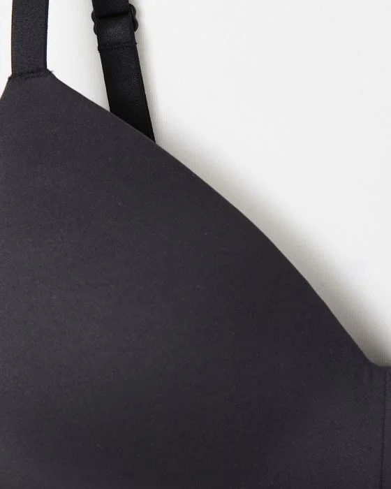 Soutien-gorge invisible* sans armatures