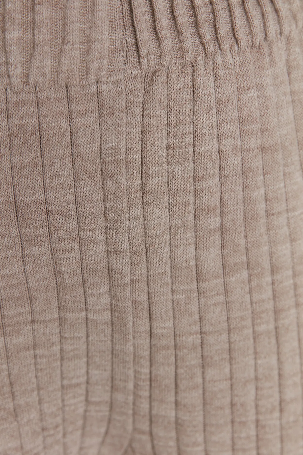 Trendyol Collection  Nerzfarbenes Strickoberteil und -unterteil mit Kapuze TWOAW22AU0044