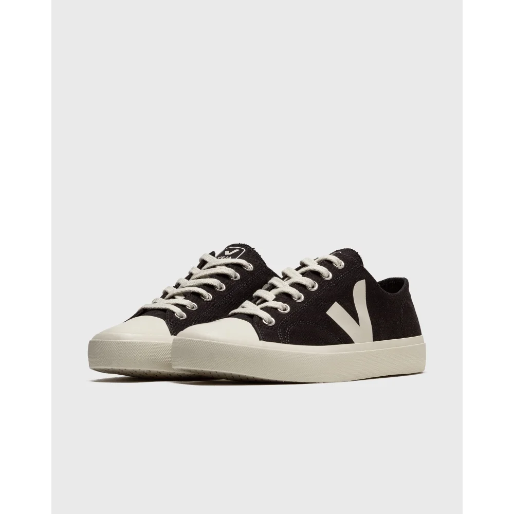 VEJA Wata II Low PL0101397B / schwarz