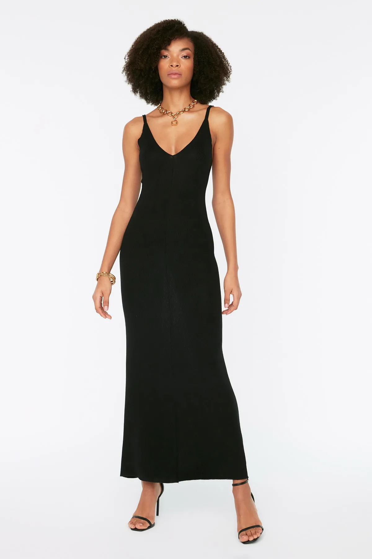 Trendyol Collection  Schwarzes Maxi-Strick-Basic-Kleid TWOSS20EL1574