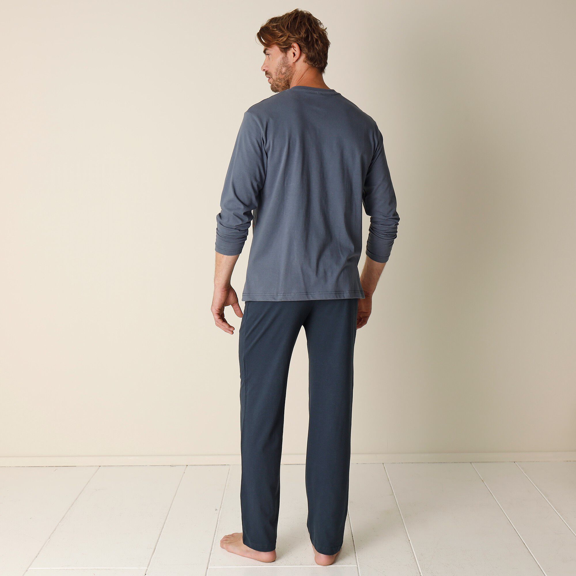 Pyjama long col V manches longues coton adouci