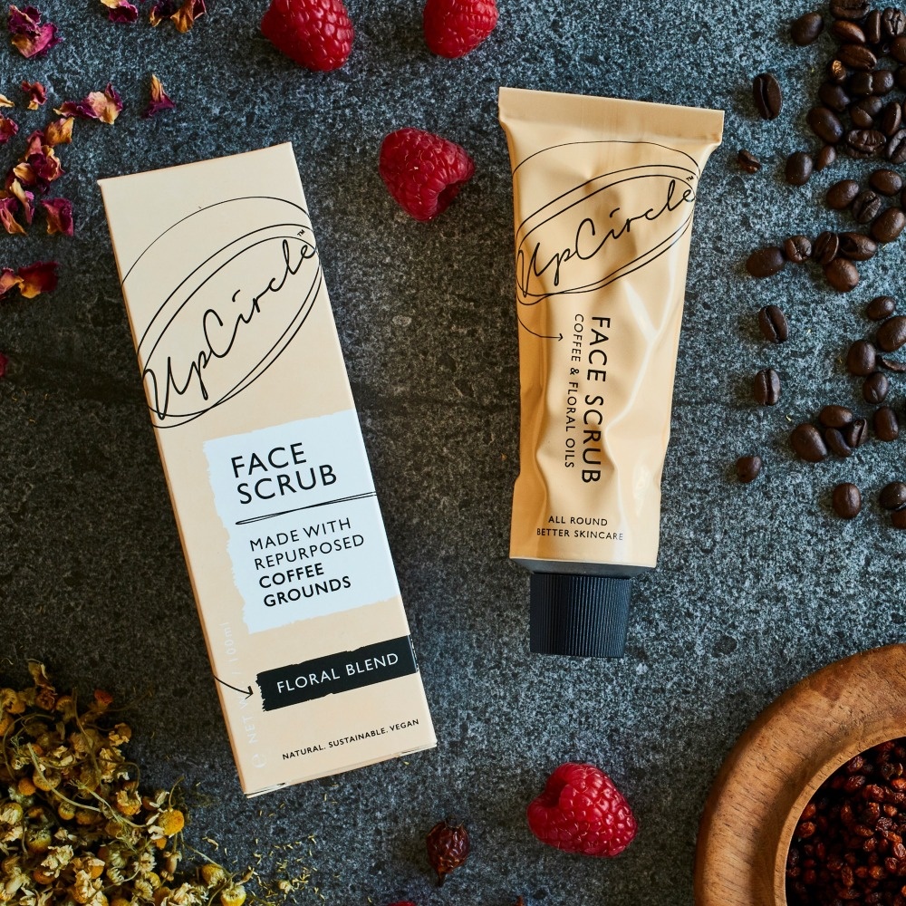 upcircle Care: Coffee Face Scrub - Floral Blend Soin Visage