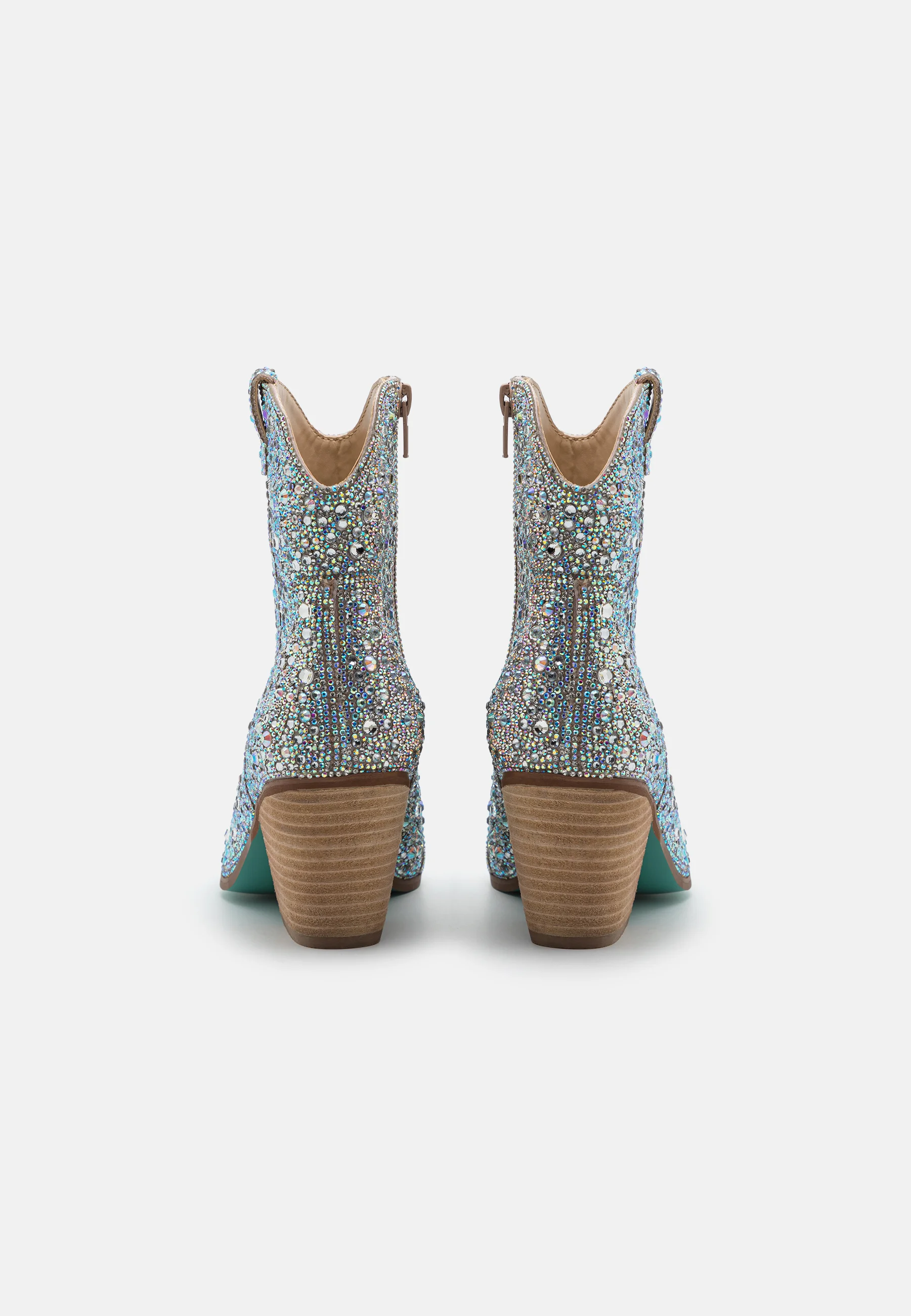 Botas vaqueras/motociclistas DIVA de Betsey Johnson
