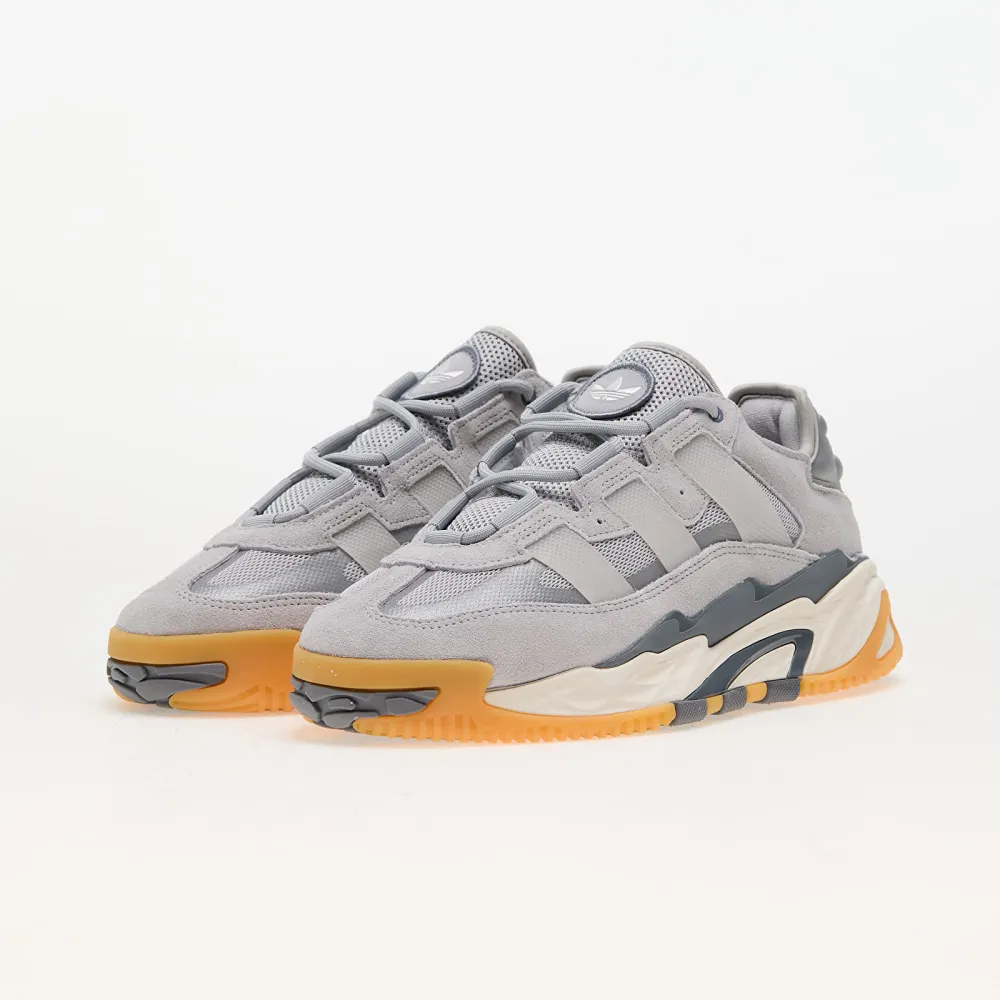 adidas Niteball IG6143 / grau