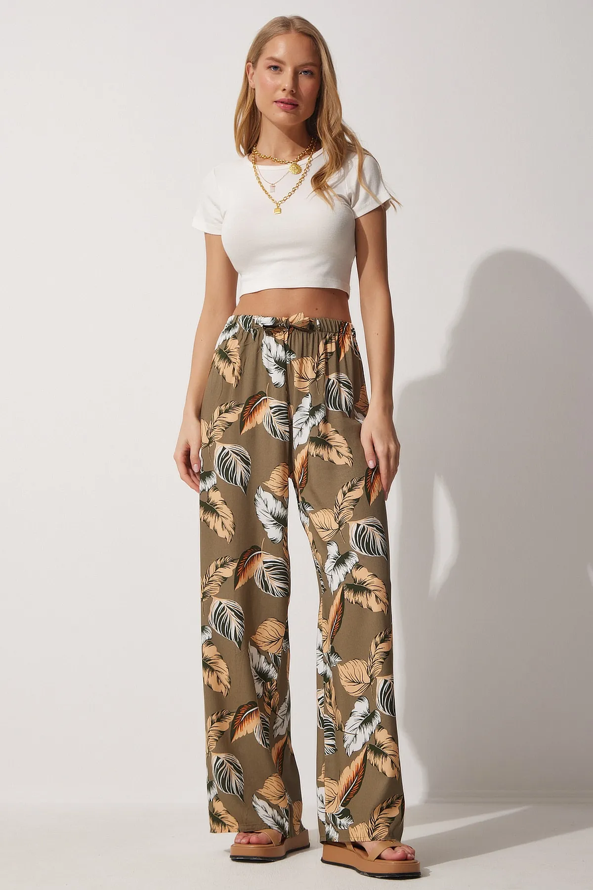 Happiness İstanbul  Damen-Khaki-weiße Sommerhose aus Viskose mit hoher Taille und lockerer Passform, BH00354