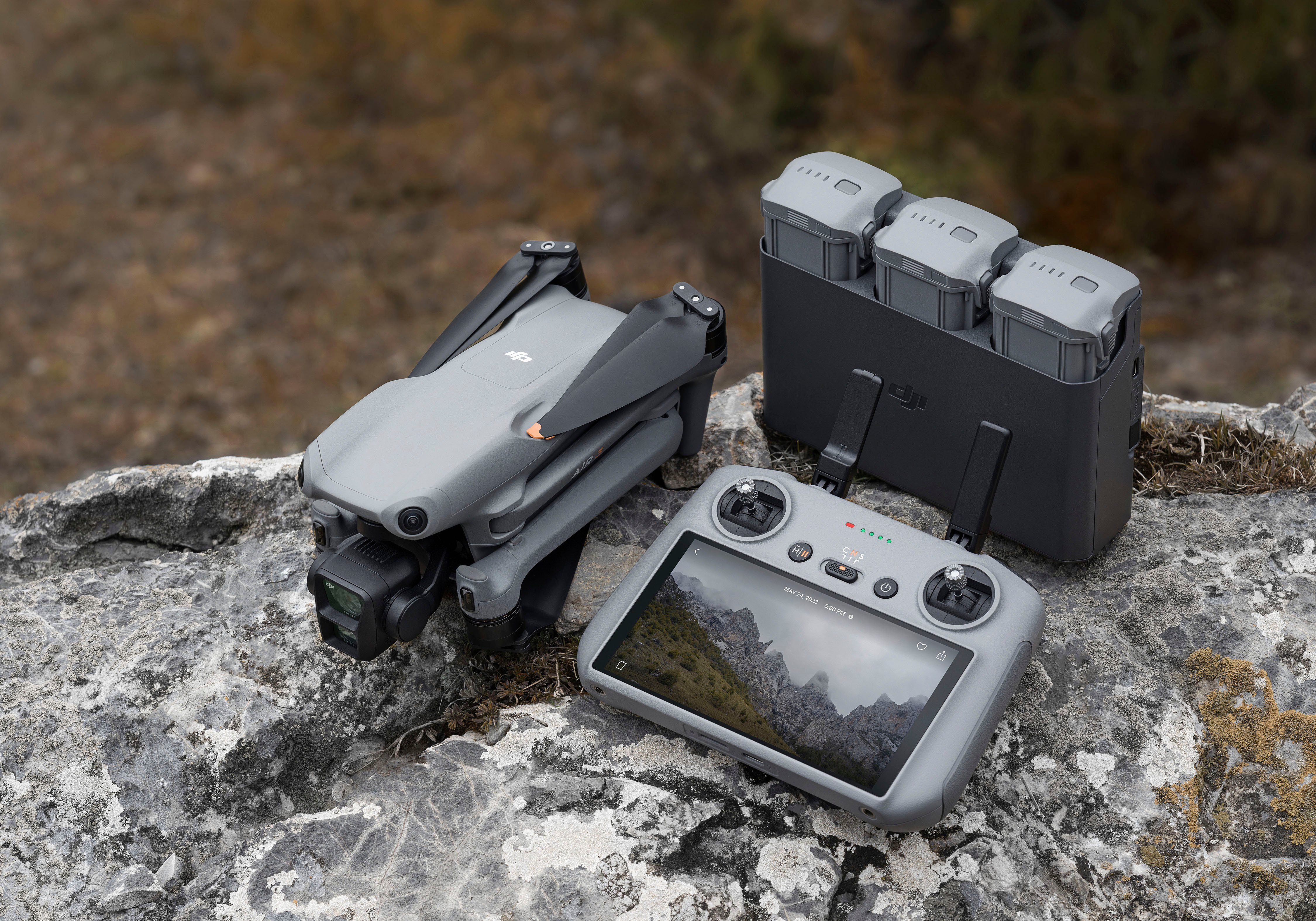 DJI Air 3 Fly More Combo (DJI RC 2) Drohne (4K Ultra HD)