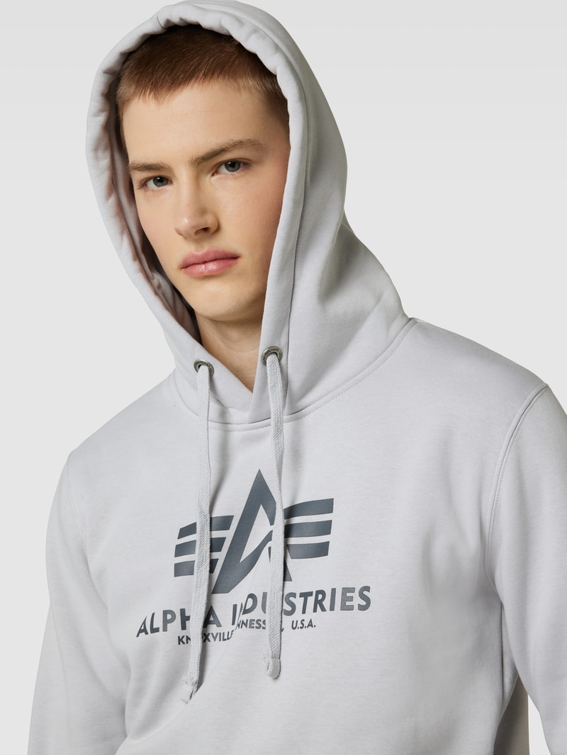 Hoodie mit Label-Print Modell 'BASIC' in hellgrau