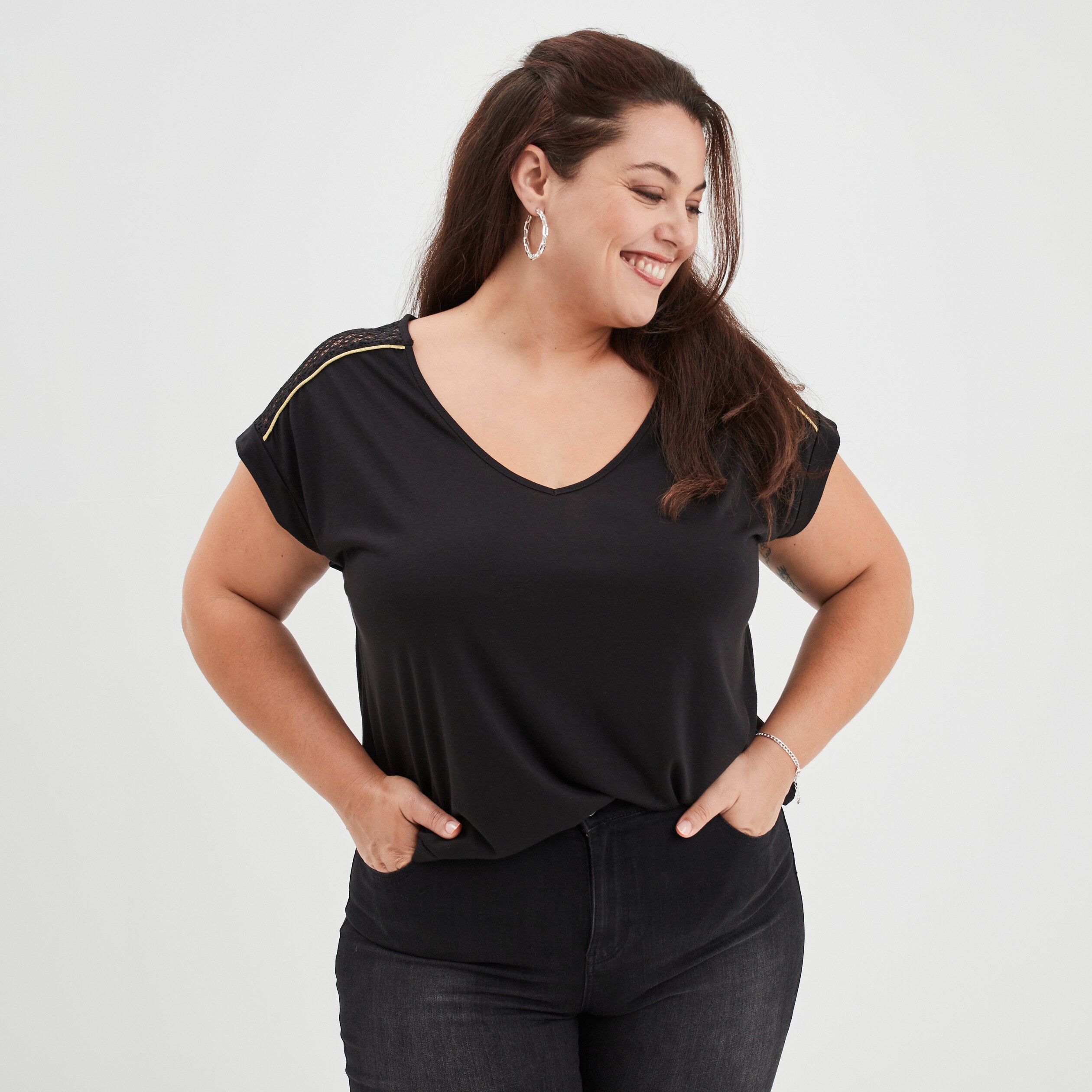 T-shirt manches courtes noir femme grande taille | La Halle