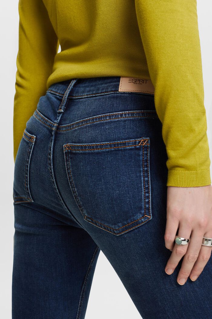 Recycelt: Skinny Stretchjeans mit mittelhohem Bund