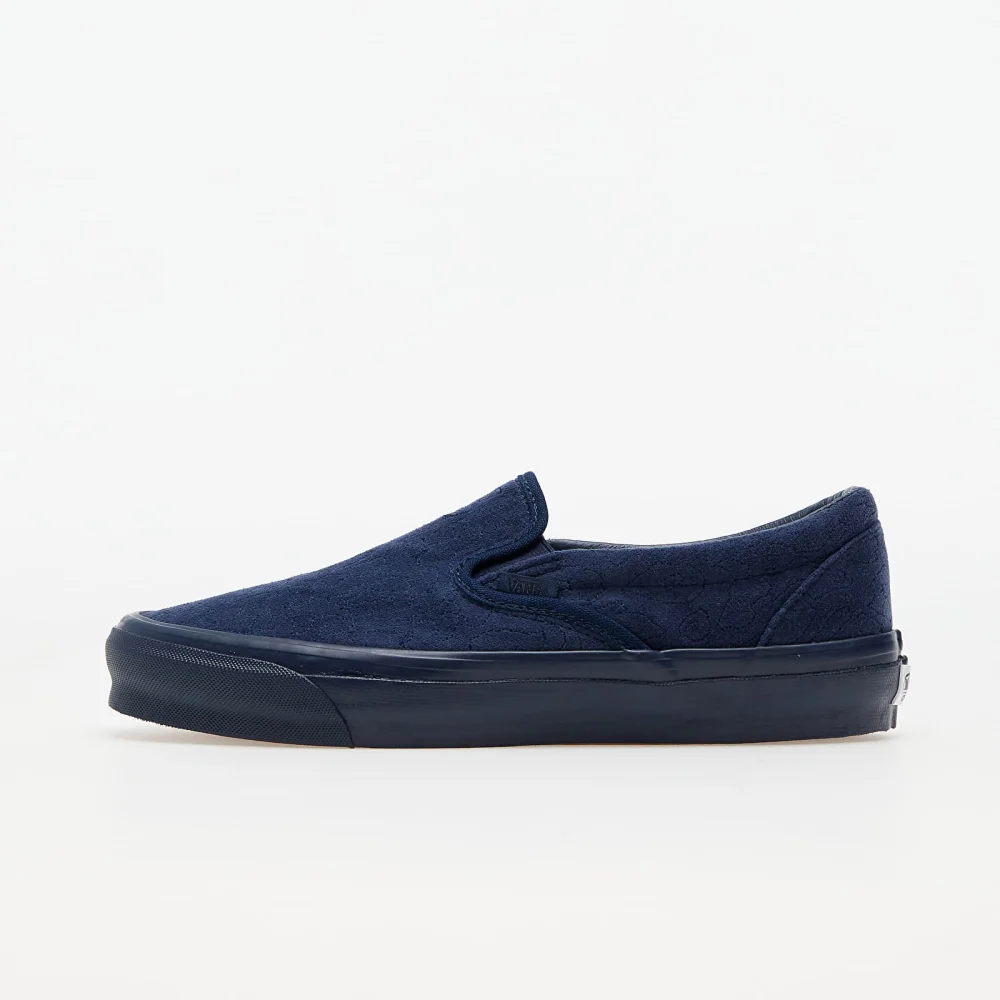 Vans OG Classic Slip On Velvet Embroidery Lx VN0A45JK9RG1 / blau