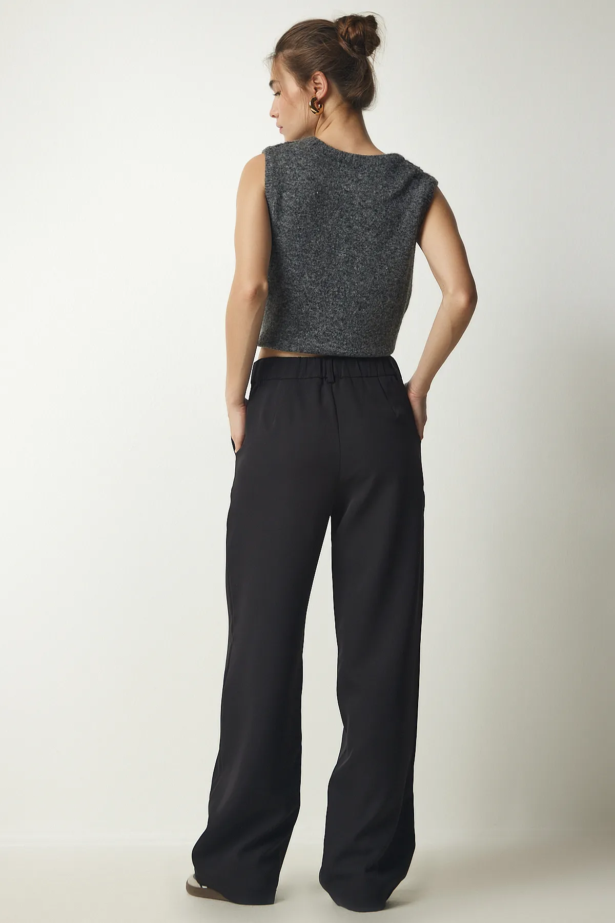 Happiness İstanbul  Schwarze plissierte Webhose für Damen UB00188