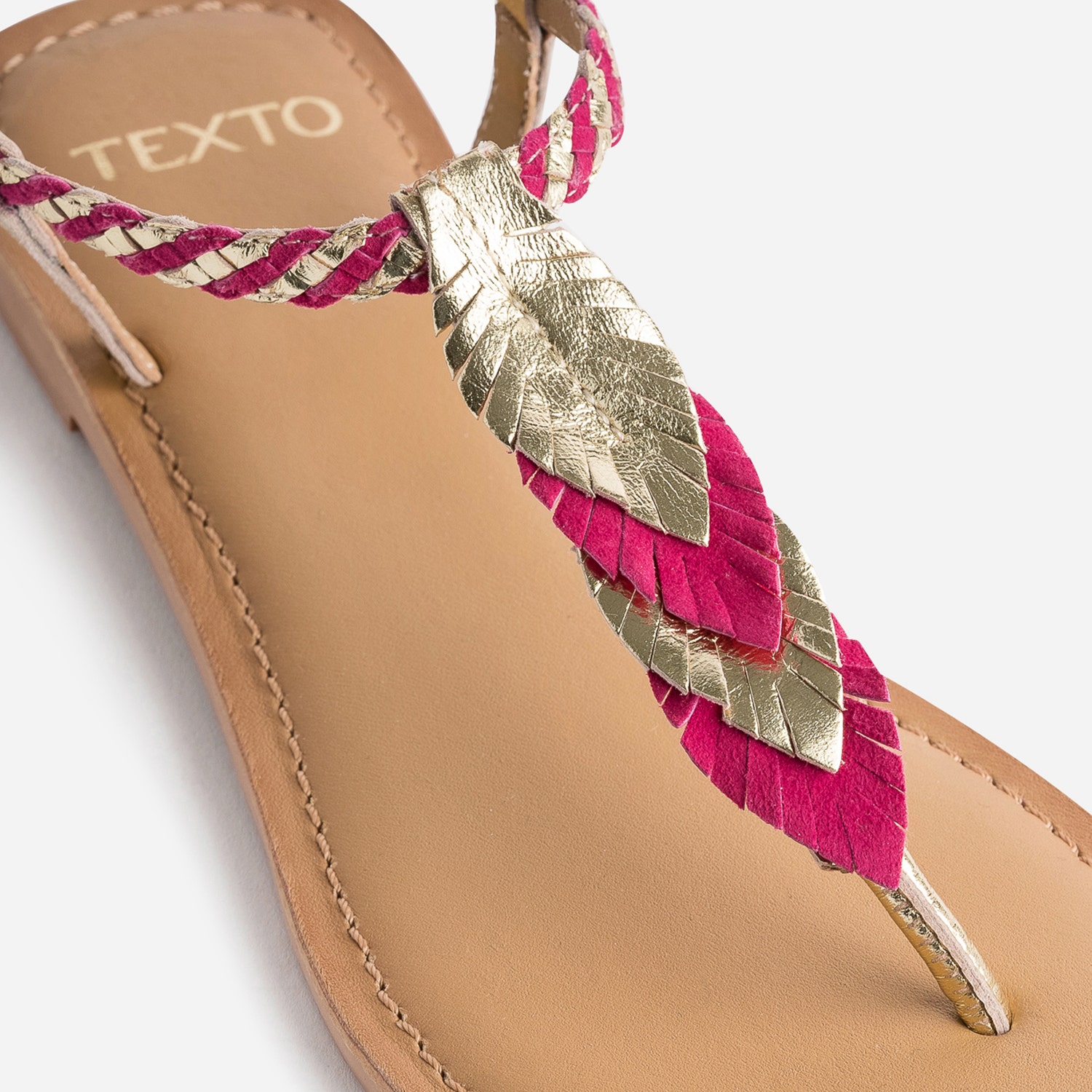 Sandale-tong TEXTO fuchsia et or en cuir à plumes