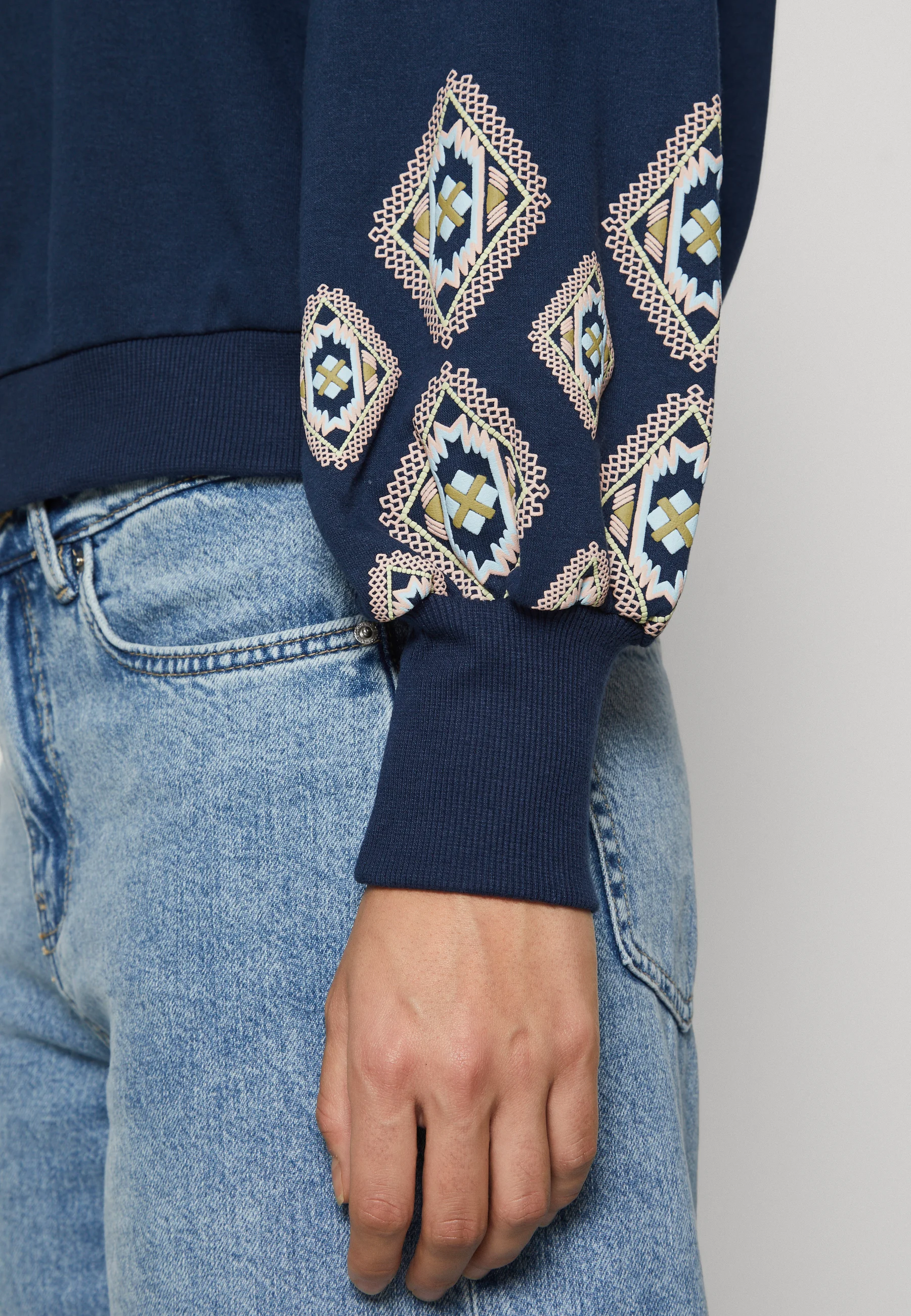 ONLY Petite ONLBROOKE O NECK - Sudadera