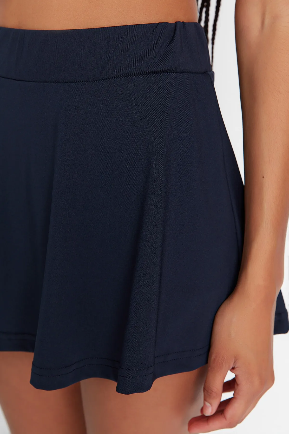 Trendyol Collection  Marineblauer 2-lagiger Tennis-Strick-Sport-Shorts-Rock mit Shorts innen TWOSS22SR00067