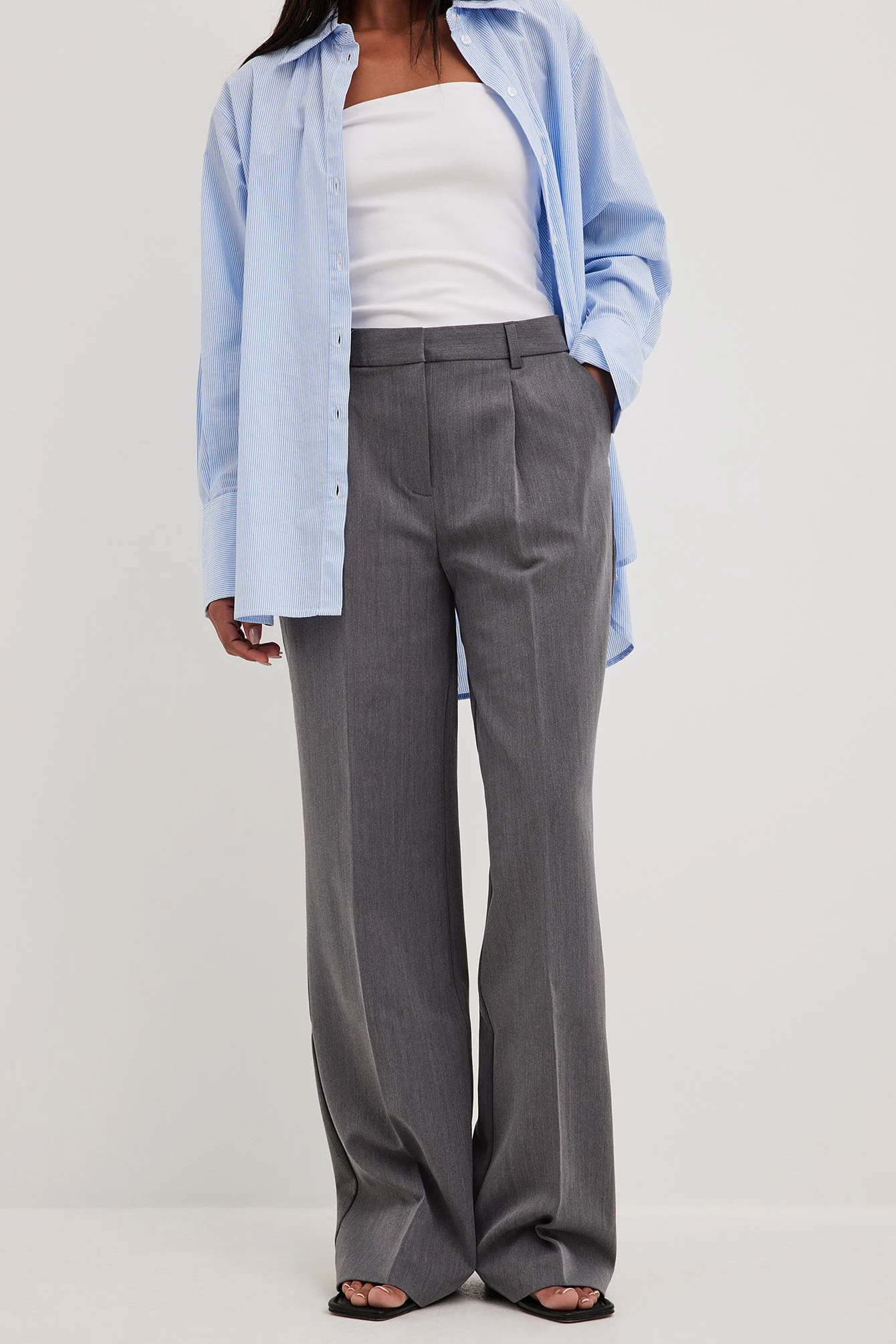 Schwere Anzughose mit niedriger Taille