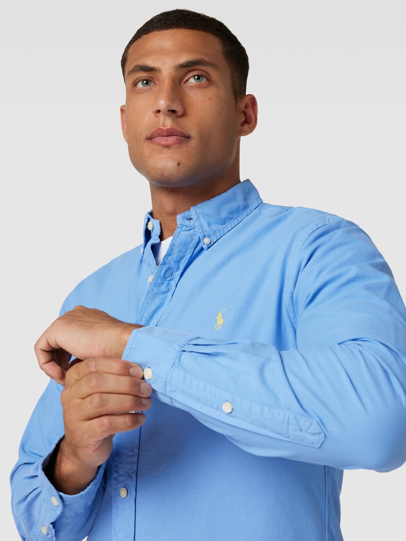 Slim Fit Freizeithemd mit Button-Down-Kragen in hellblau