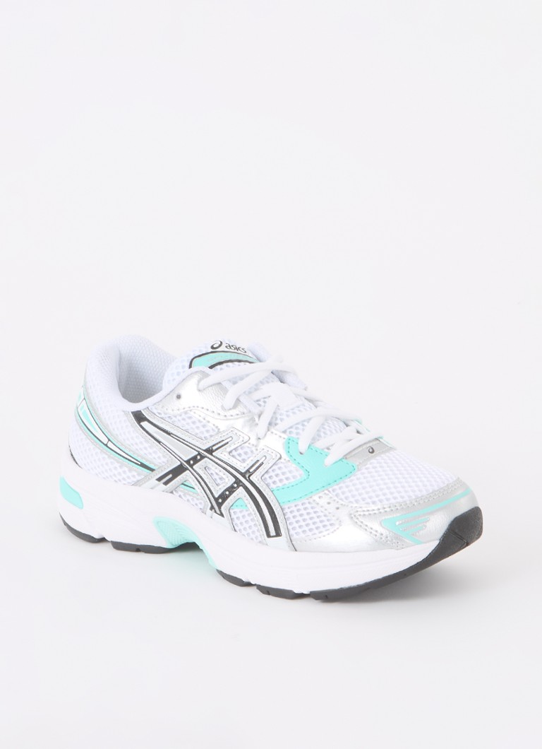 Detalii din plasă pe pantofii ASICS Gel-1130