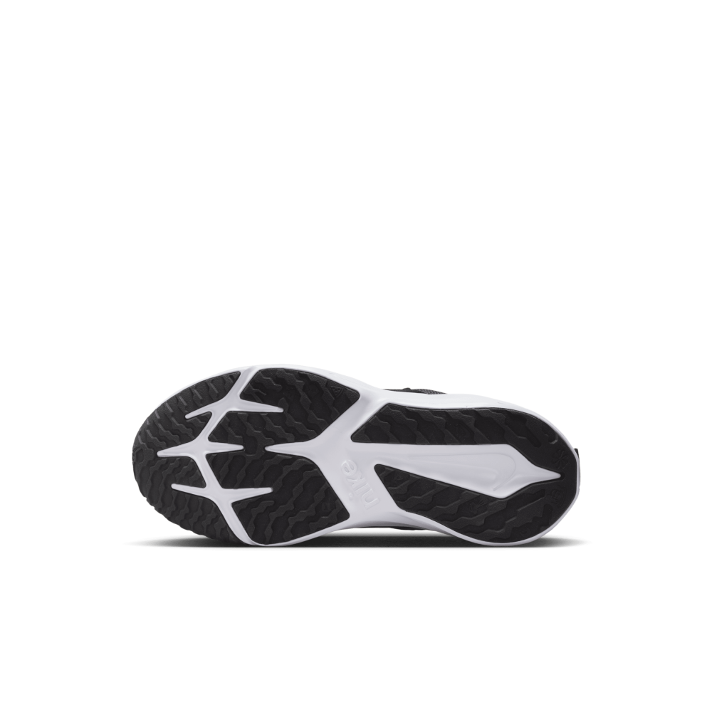 Nike Star Runner 4 DX7614-001 / schwarz