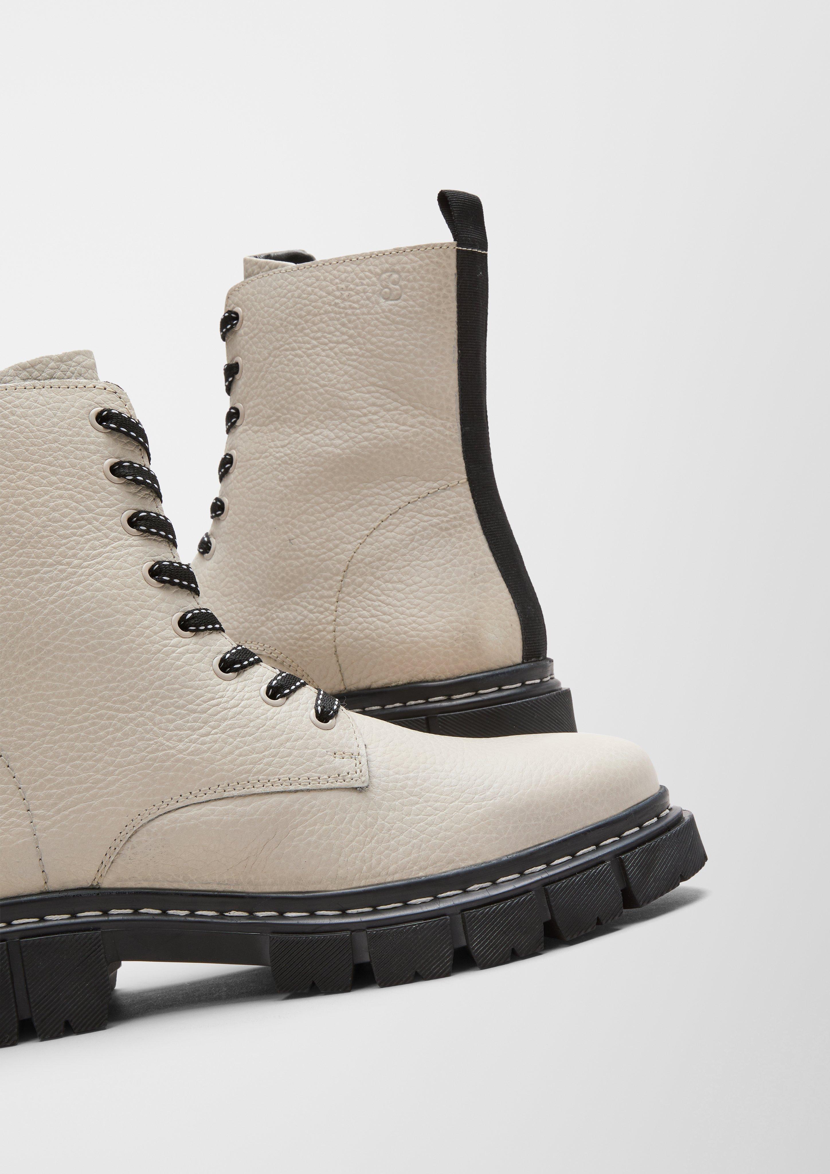 Stiefel aus Ledermix  101.207.101.25223-109