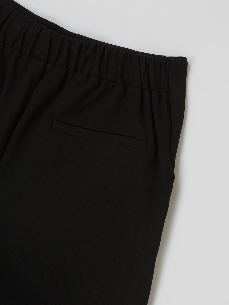Hose mit Stretch-Anteil Modell 'Jaen' in schwarz