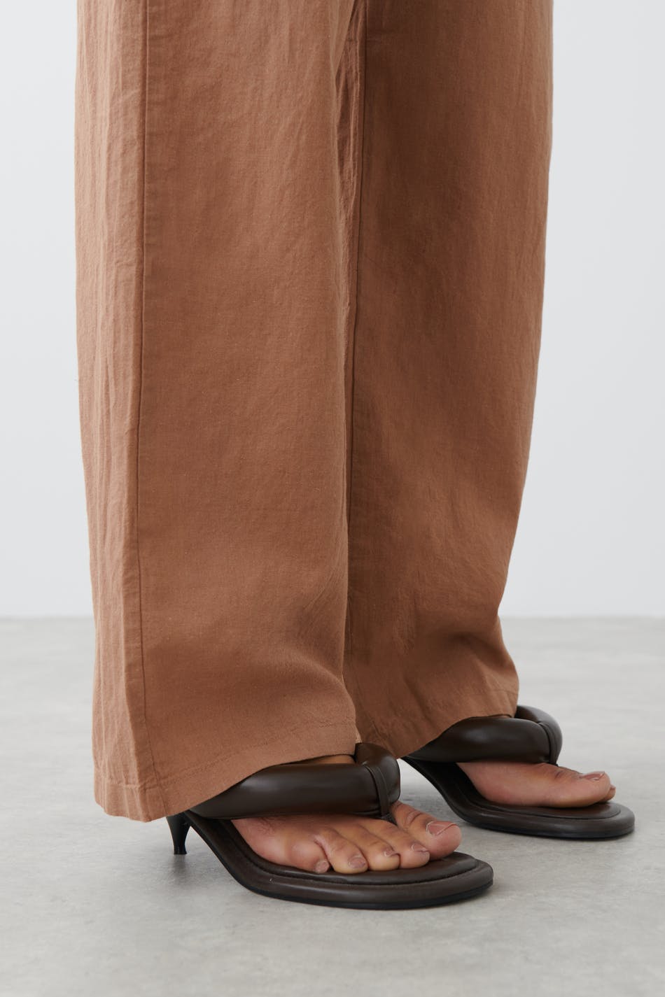 Linen blend trousers
