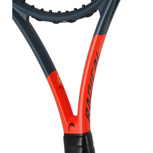TENNISSCHLÄGER 
