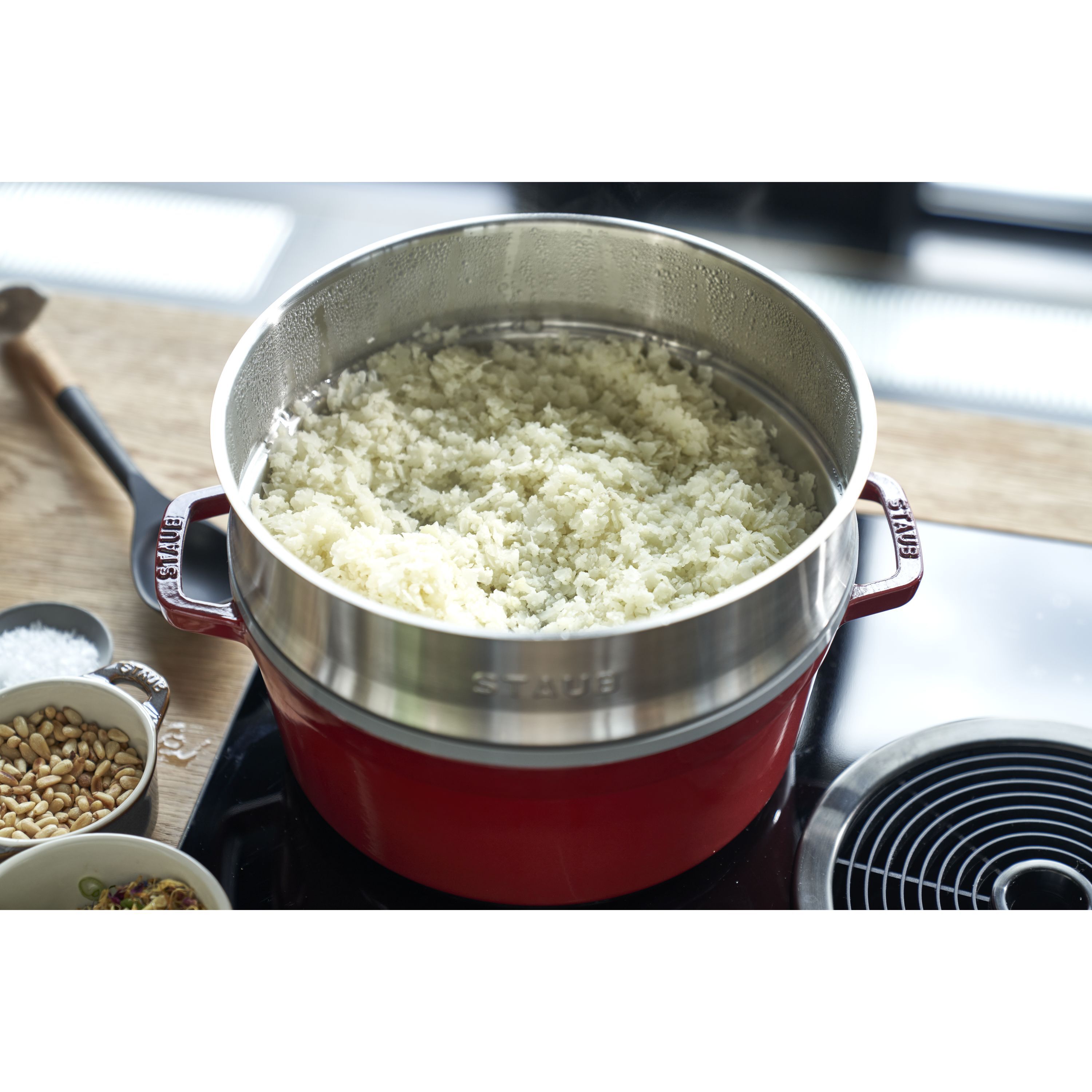 Cocotte mit Dämpfeinsatz 26 cm, rund, Kirsch-Rot, Gusseisen
