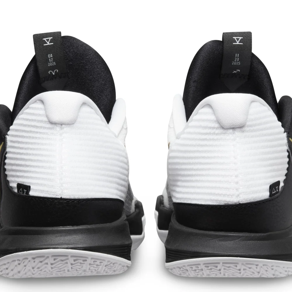Nike Kyrie Low 5 DJ6012-101 / weiss