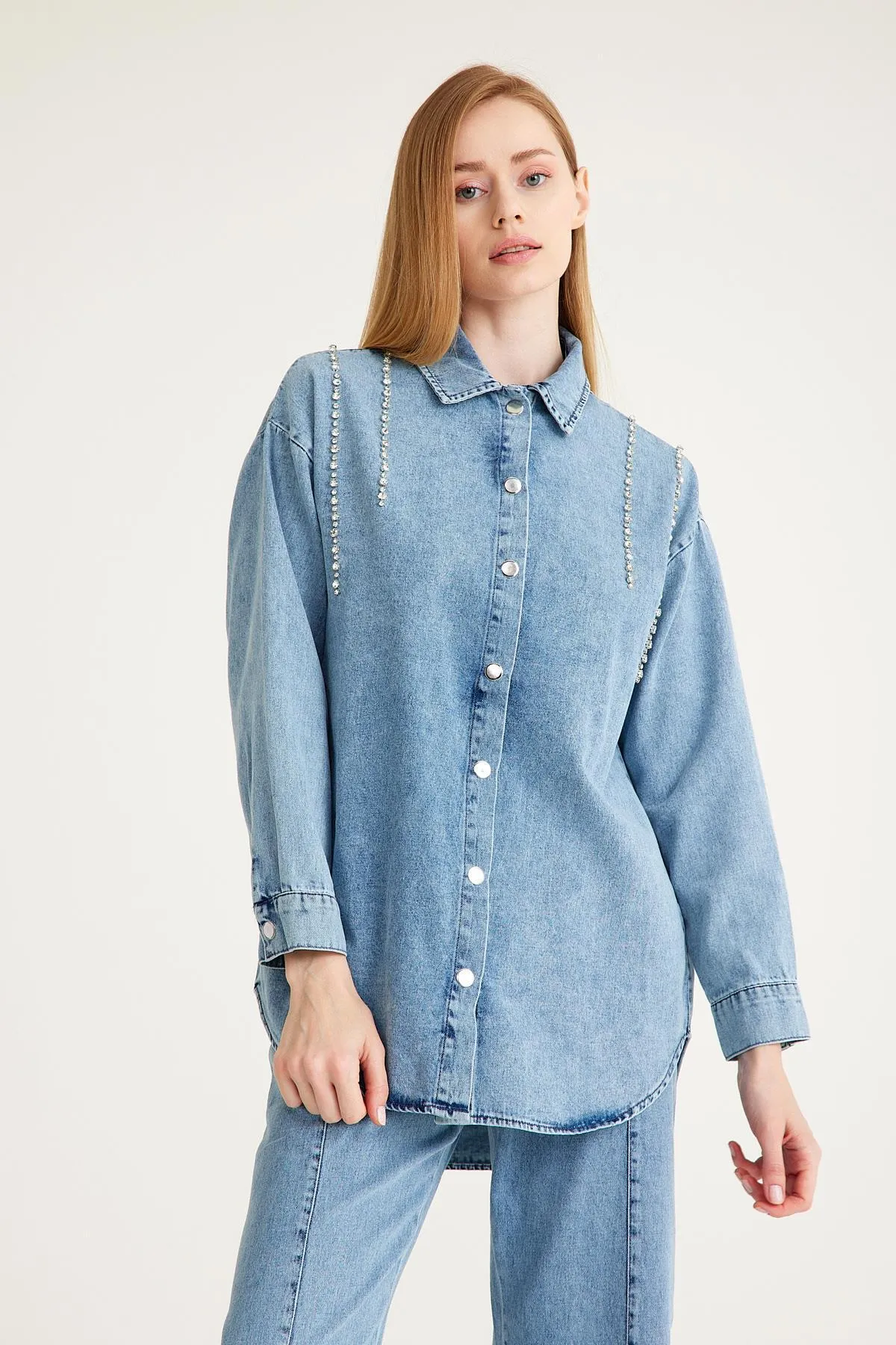Olcay  Set aus Tunika und Hose aus Denim mit Steindetail - BLAU 9227-YTK